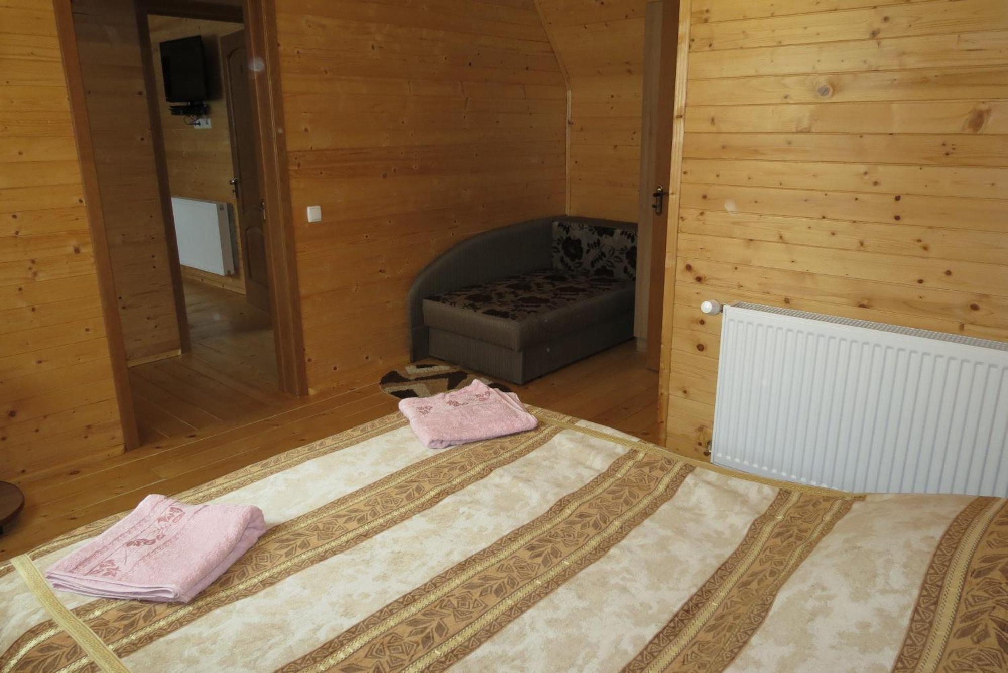 Bilyy Kamin Guest House تاتاريف الغرفة الصورة